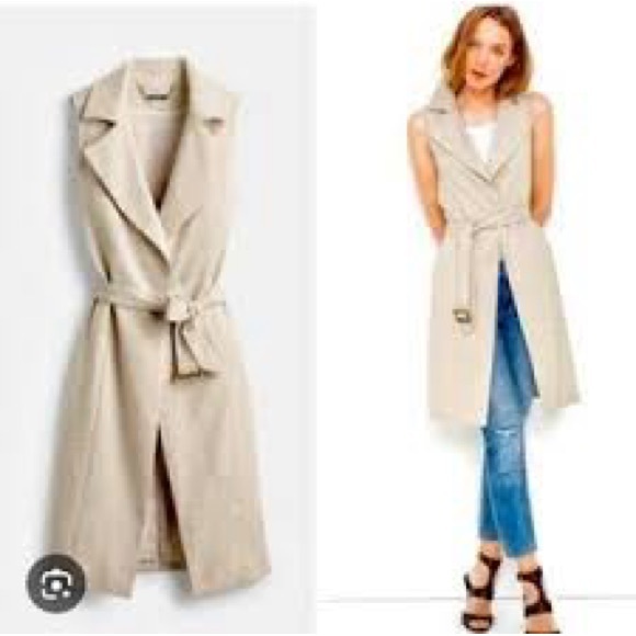 White House Black Market Jackets & Blazers - White House Black Market Cream Vest